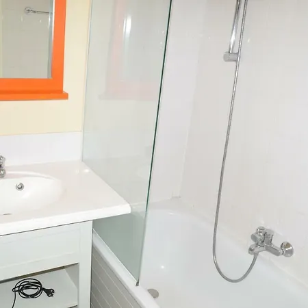 아파트 Appartement Avec Acces 2 Piscines